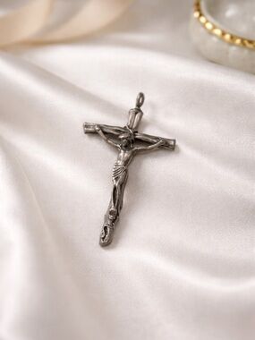 Vintage Crucifix Pendant Silver Tone Jesus Cross Religious Catholic Charm
